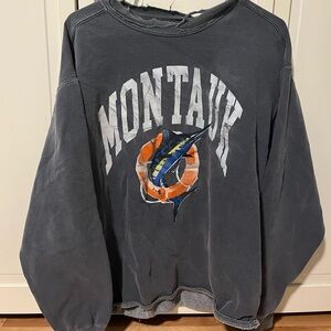 Vintage Gray Crewneck Sweatshirt with Outdoor Emblem